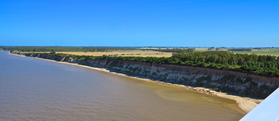 Colonia del Sacramento – Montevideo.
